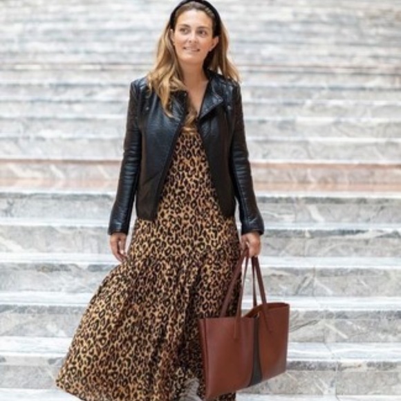 Vince Camuto Luck Tote - Picture 9 of 9